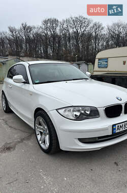 Купе BMW 1 Series 2009 в Житомире