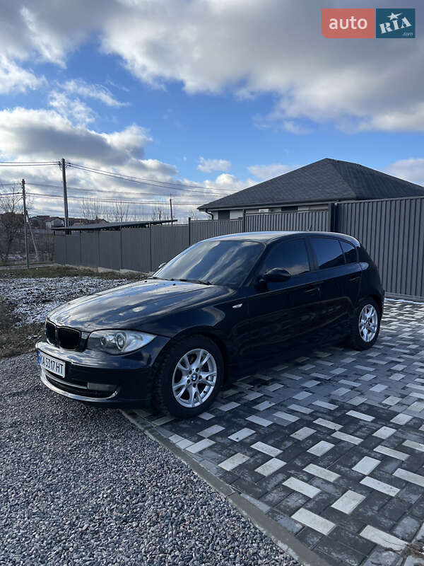 Хетчбек BMW 1 Series 2008 в Києві