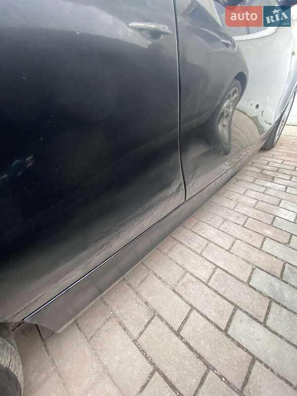 Хэтчбек BMW 1 Series 2008 в Южном
