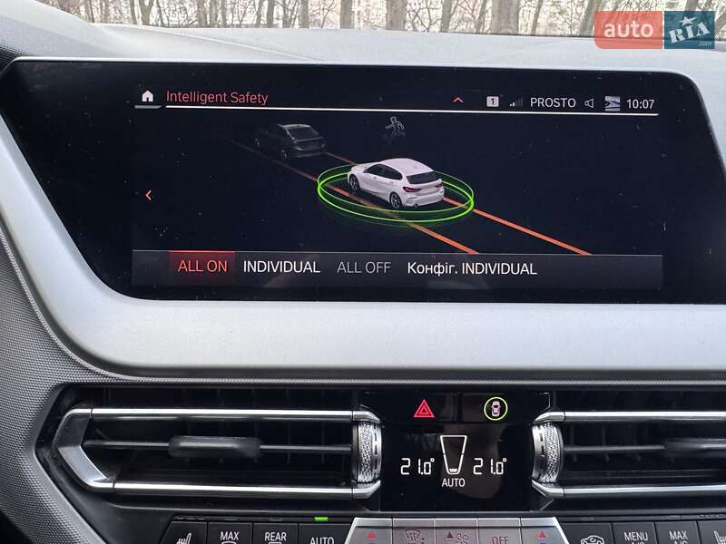 Хетчбек BMW 1 Series 2021 в Києві фото 15 Хетчбек BMW 1 Series 2021 в Києві
