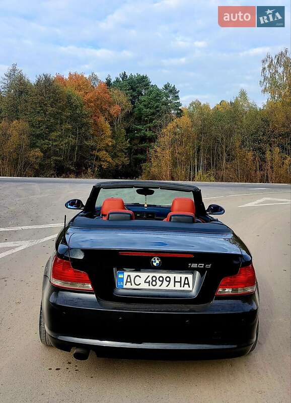 Кабриолет BMW 1 Series 2009 в 