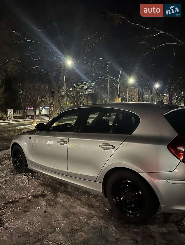 Хэтчбек BMW 1 Series 2009 в Белой Церкви фото 5 Хэтчбек BMW 1 Series 2009 в Белой Церкви