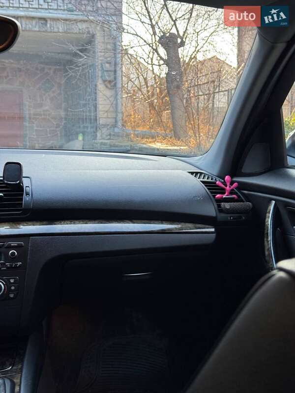 Хетчбек BMW 1 Series 2007 в Житомирі