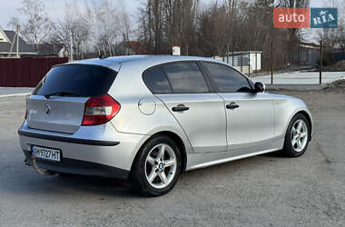 Хэтчбек BMW 1 Series 2004 в Звягеле