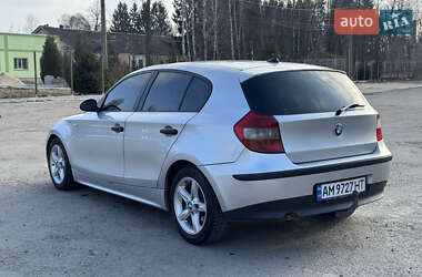 Хэтчбек BMW 1 Series 2004 в Звягеле