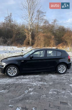 Хэтчбек BMW 1 Series 2010 в 