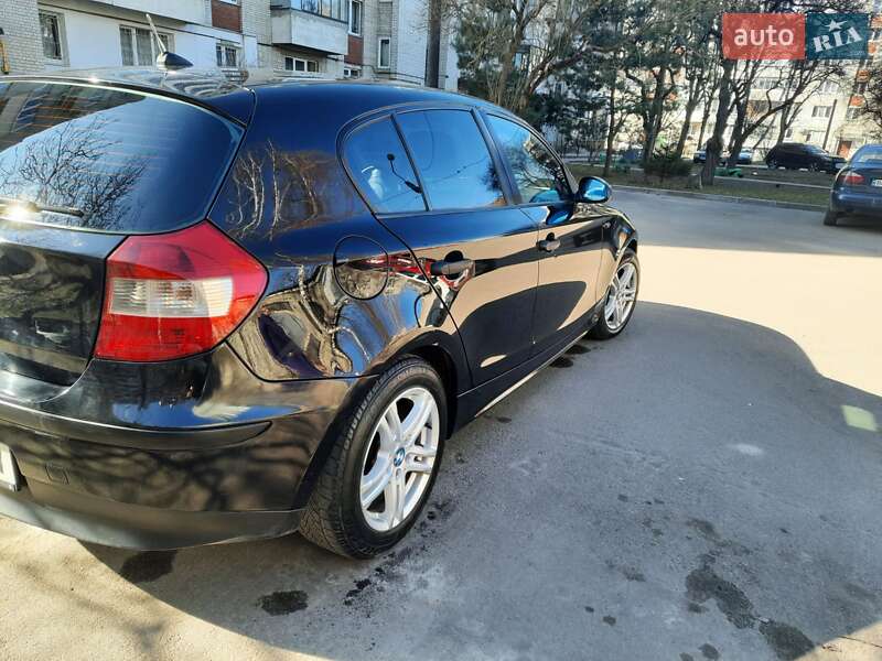 Хэтчбек BMW 1 Series 2006 в Львове