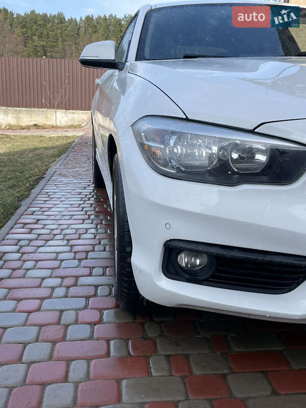Хэтчбек BMW 1 Series 2015 в Житомире
