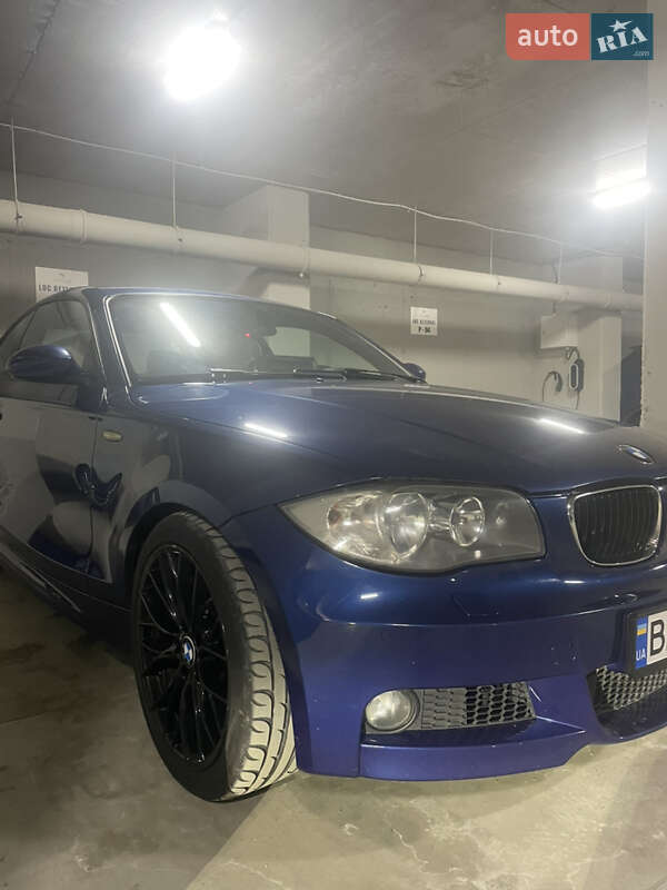 Купе BMW 1 Series 2008 в Ізмаїлі фото 36 Купе BMW 1 Series 2008 в Ізмаїлі