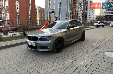 Хэтчбек BMW 1 Series 2008 в Львове