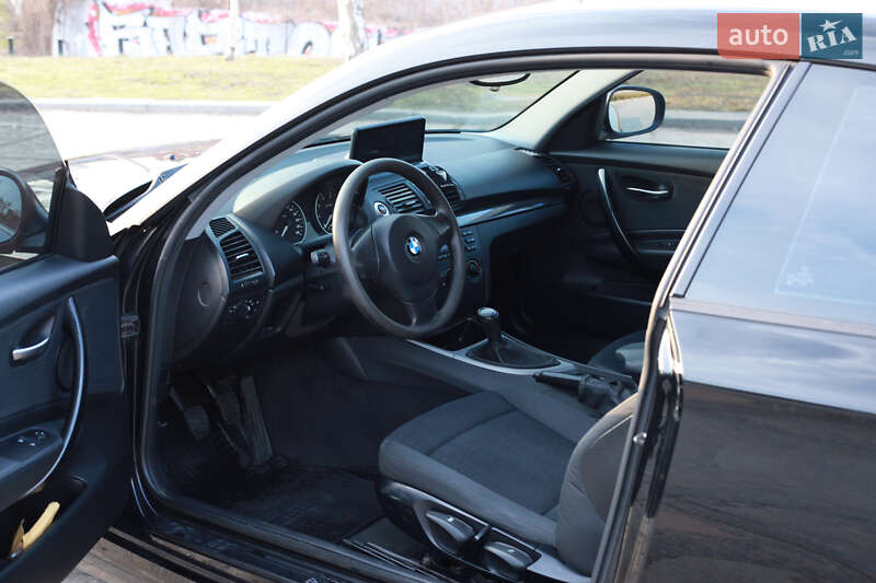 Хэтчбек BMW 1 Series 2011 в Черкассах фото 17 Хэтчбек BMW 1 Series 2011 в Черкассах