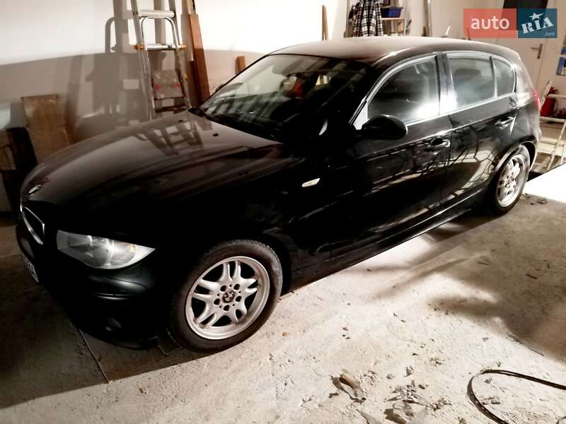 Хетчбек BMW 1 Series 2005 в Києві