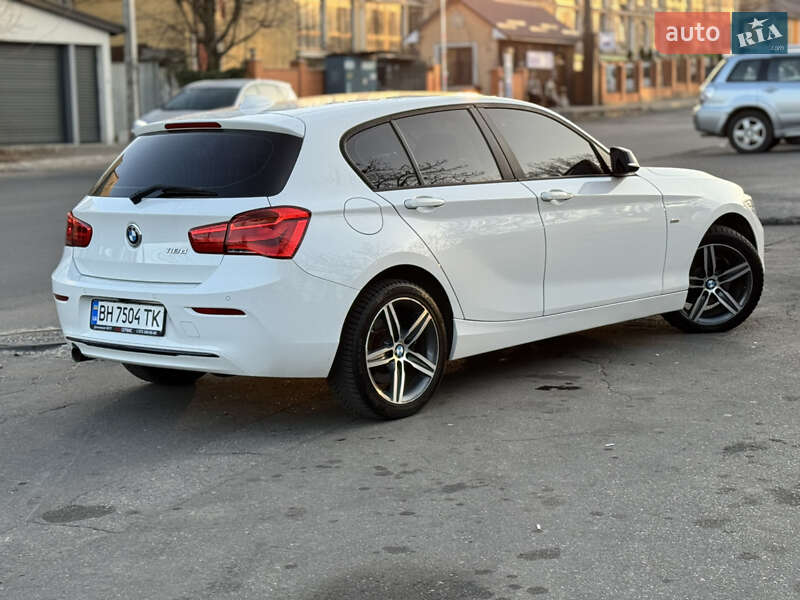 Хетчбек BMW 1 Series 2016 в Одесі
