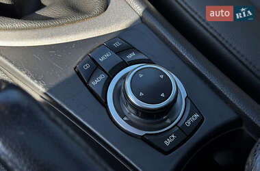 Хэтчбек BMW 1 Series 2011 в 