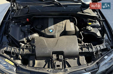 Хэтчбек BMW 1 Series 2011 в 