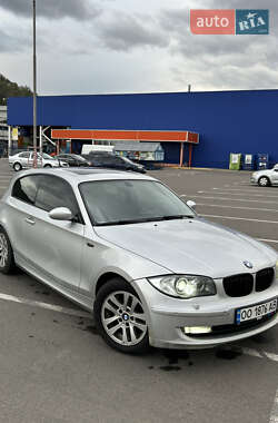 Хетчбек BMW 1 Series 2008 в 