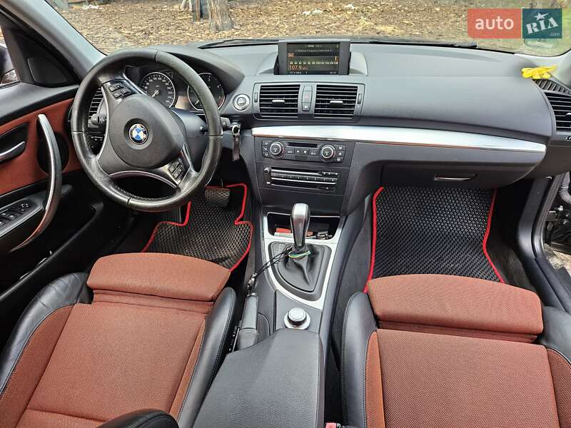 Хетчбек BMW 1 Series 2007 в Києві