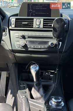 Хэтчбек BMW 1 Series 2012 в 