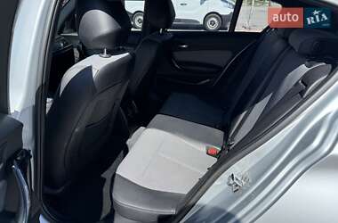 Хэтчбек BMW 1 Series 2012 в 