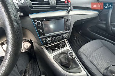 Хетчбек BMW 1 Series 2008 в 