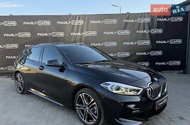 Хетчбек BMW 1 Series 2023 в 