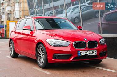 Хетчбек BMW 1 Series 2019 в 