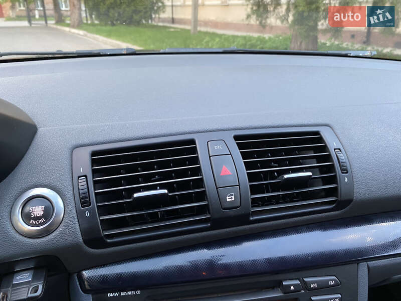 Хетчбек BMW 1 Series 2006 в Зміїві