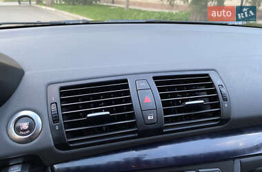 Хэтчбек BMW 1 Series 2006 в 