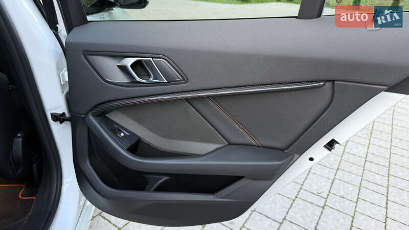 Хетчбек BMW 1 Series 2020 в Львові