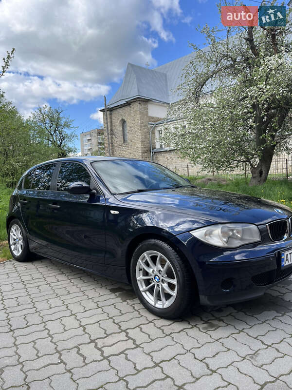 BMW 1 Series 2005