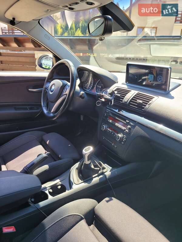 Хэтчбек BMW 1 Series 2008 в Киеве