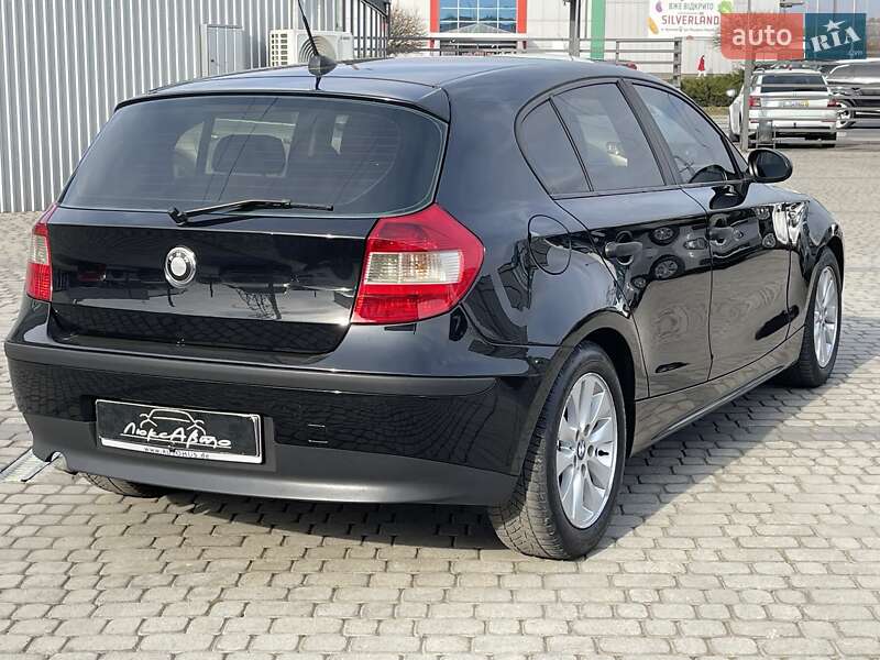 Хэтчбек BMW 1 Series 2006 в Мукачево