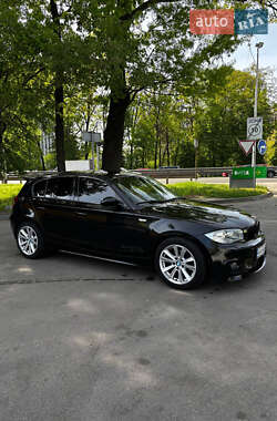 Хетчбек BMW 1 Series 2005 в Вишневому