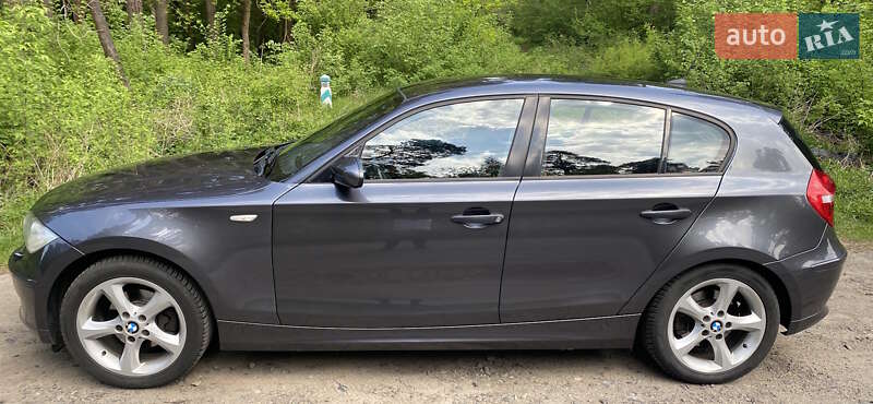 Хэтчбек BMW 1 Series 2007 в Луцке