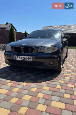 Хетчбек BMW 1 Series 2005 в 