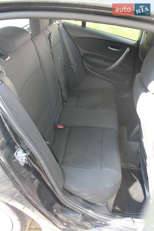 Хетчбек BMW 1 Series 2007 в Івано-Франківську фото 6 Хетчбек BMW 1 Series 2007 в Івано-Франківську