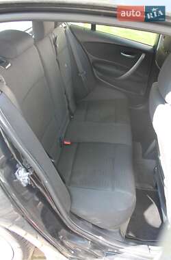 Хэтчбек BMW 1 Series 2007 в 