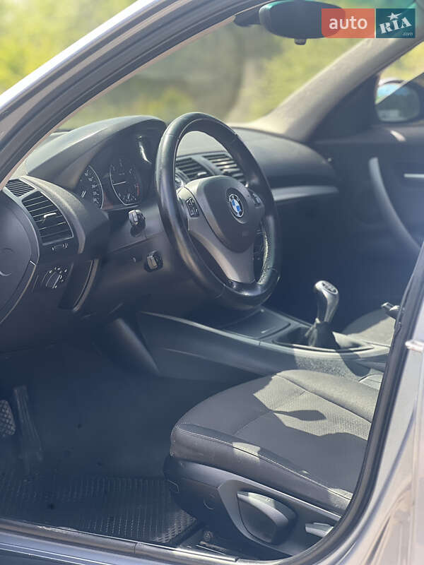 Хетчбек BMW 1 Series 2005 в Рівному