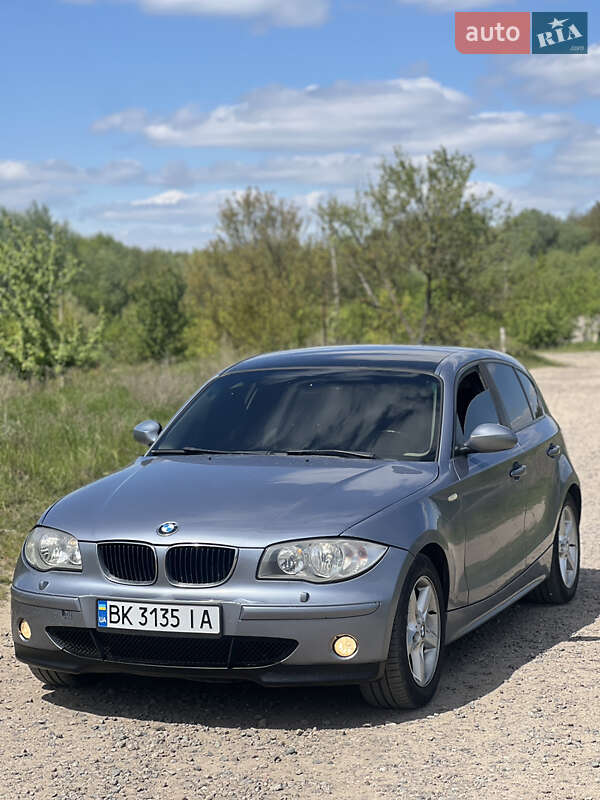 Хетчбек BMW 1 Series 2005 в Рівному