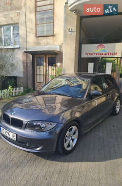 Хетчбек BMW 1 Series 2007 в Ужгороді
