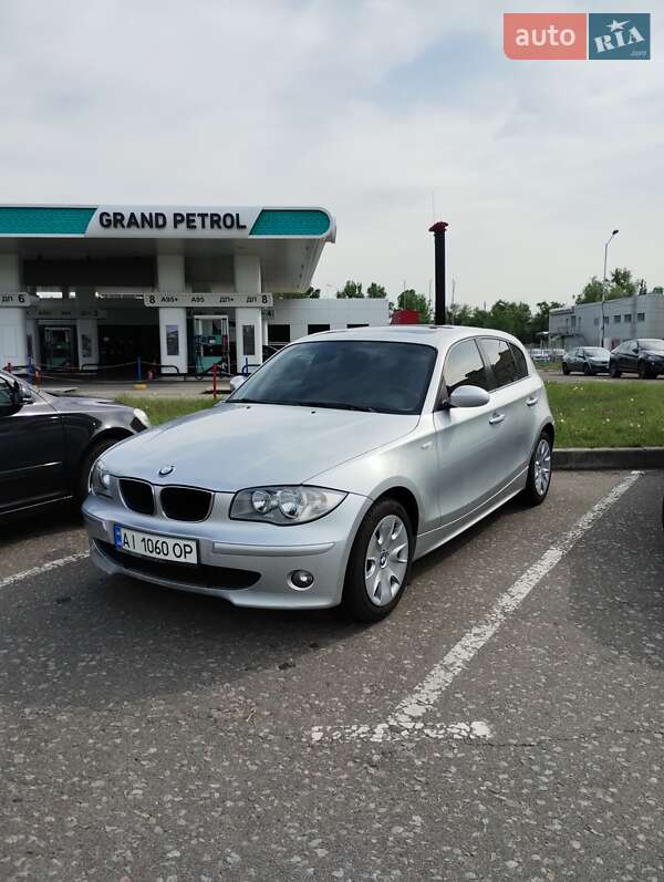 Хэтчбек BMW 1 Series 2005 в Киеве