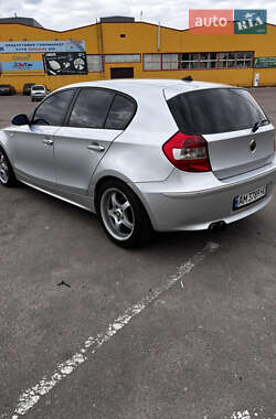 Хэтчбек BMW 1 Series 2006 в 