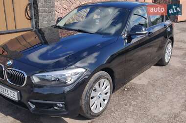 Хэтчбек BMW 1 Series 2017 в 