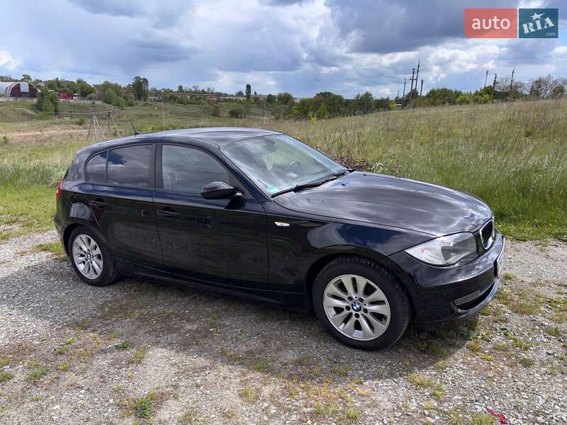 Хетчбек BMW 1 Series 2009 в Радомишлі
