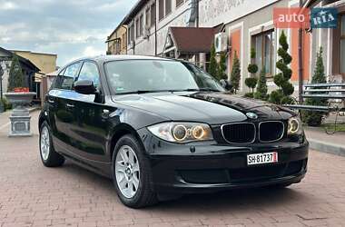 Хэтчбек BMW 1 Series 2011 в Стрые