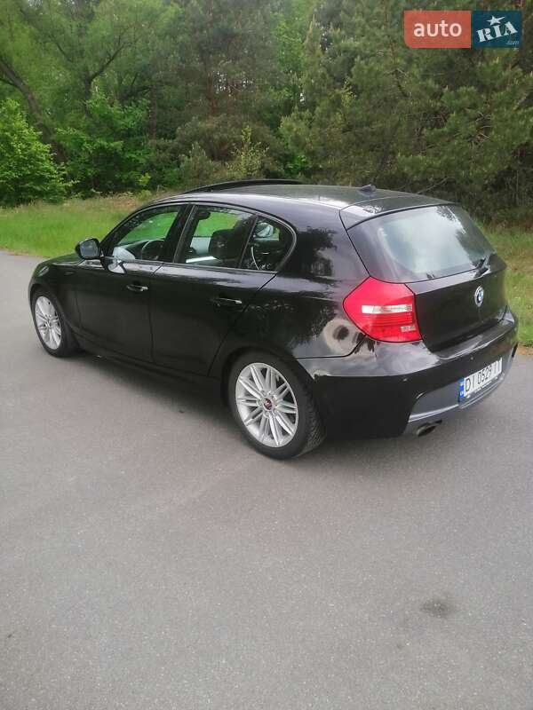 Хэтчбек BMW 1 Series 2009 в Буче