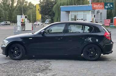 Хэтчбек BMW 1 Series 2010 в 