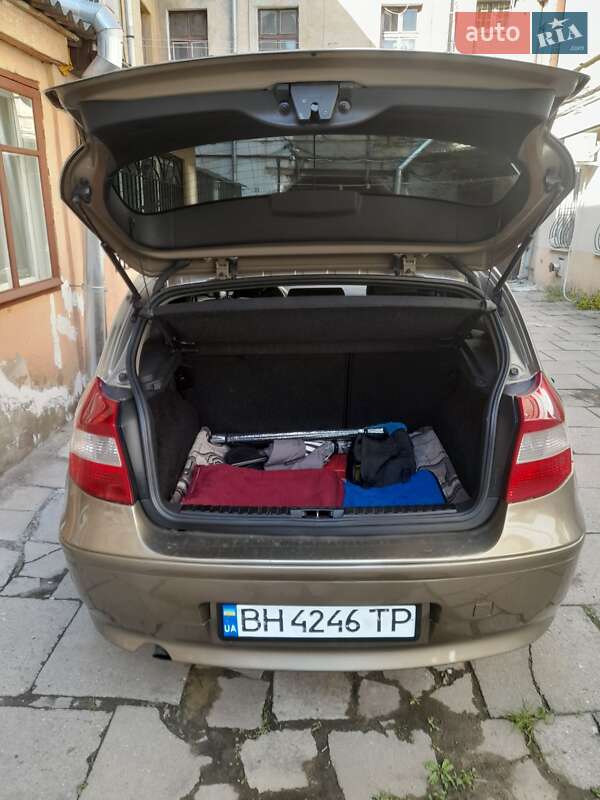 Хэтчбек BMW 1 Series 2006 в Одессе фото 3 Хэтчбек BMW 1 Series 2006 в Одессе