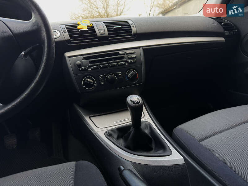 Хетчбек BMW 1 Series 2006 в Косові