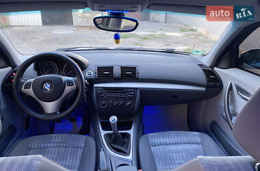 Хэтчбек BMW 1 Series 2005 в 